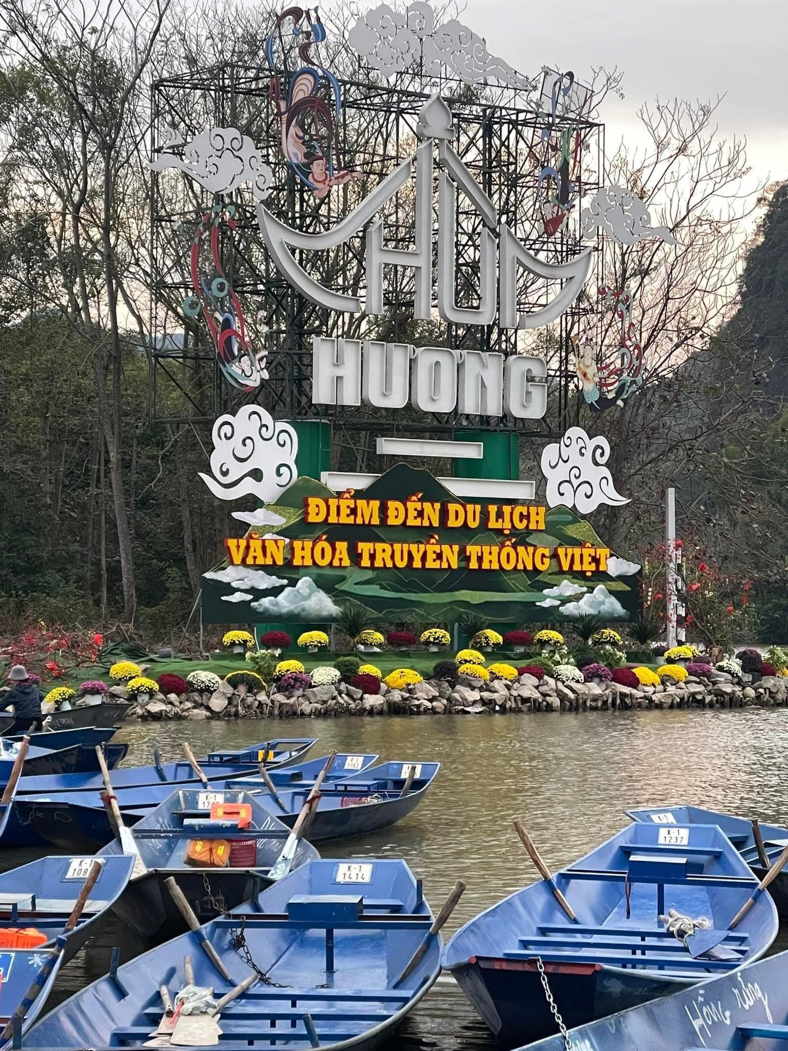 Trải Nghiệm Kinh Nghiệm Du Lịch Chùa Hương 1 Ngày