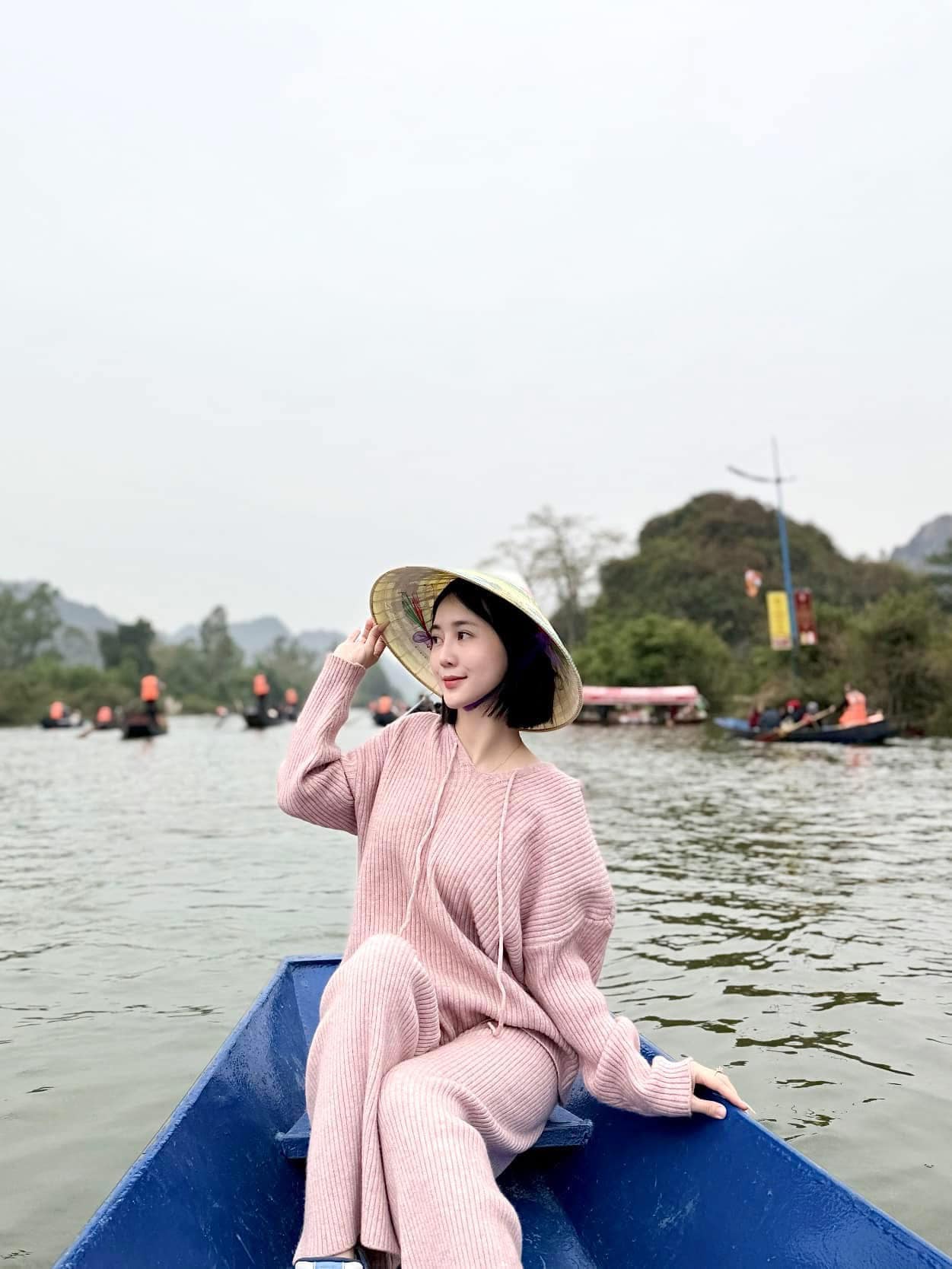 Cập Nhật Giá Vé Cáp Treo Chùa Hương Mới Nhất Năm 2025