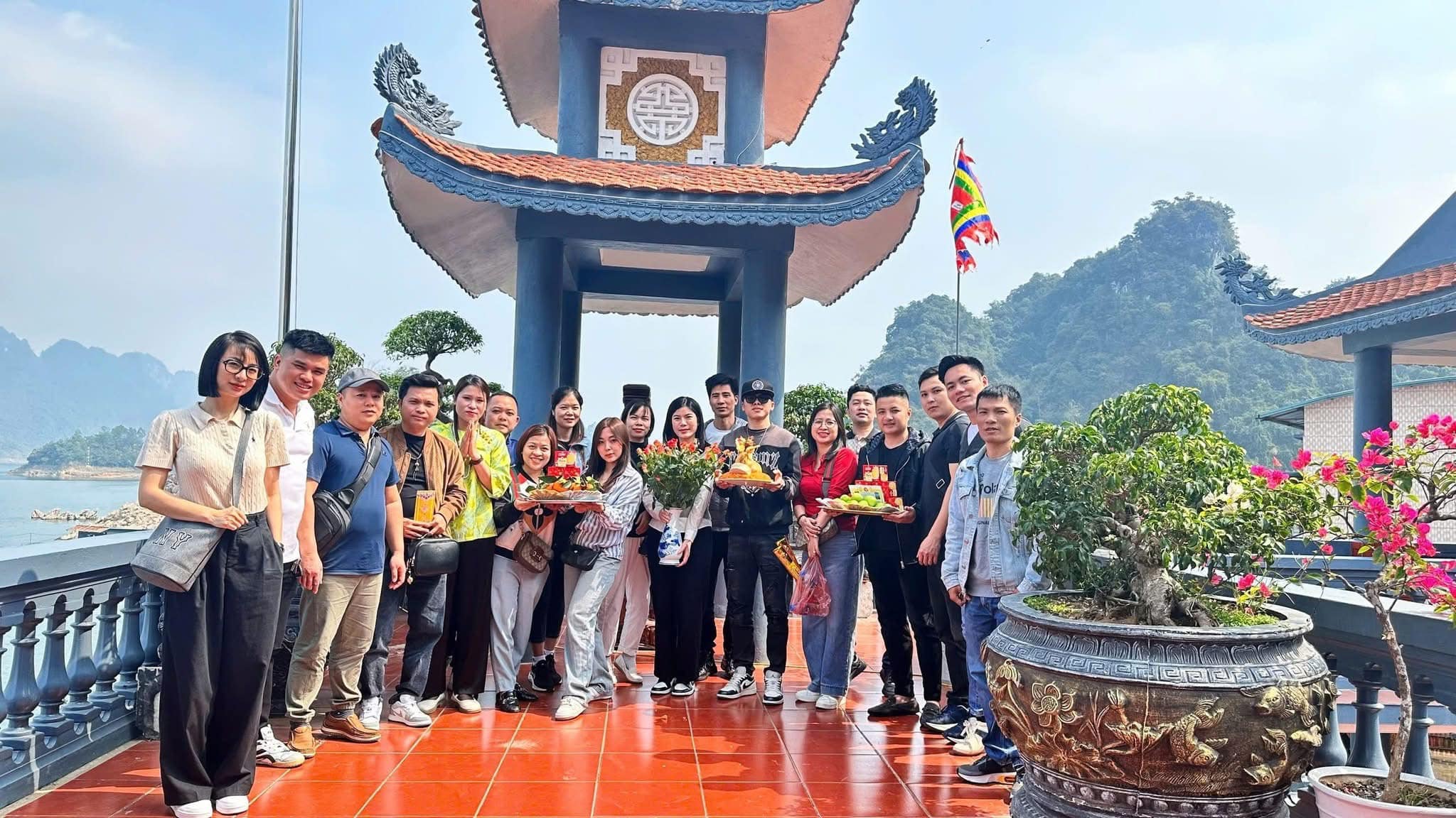 Hướng Dẫn Đặt Tour Du Lịch Thác Bờ 1 Ngày Chi Tiết Năm 2026